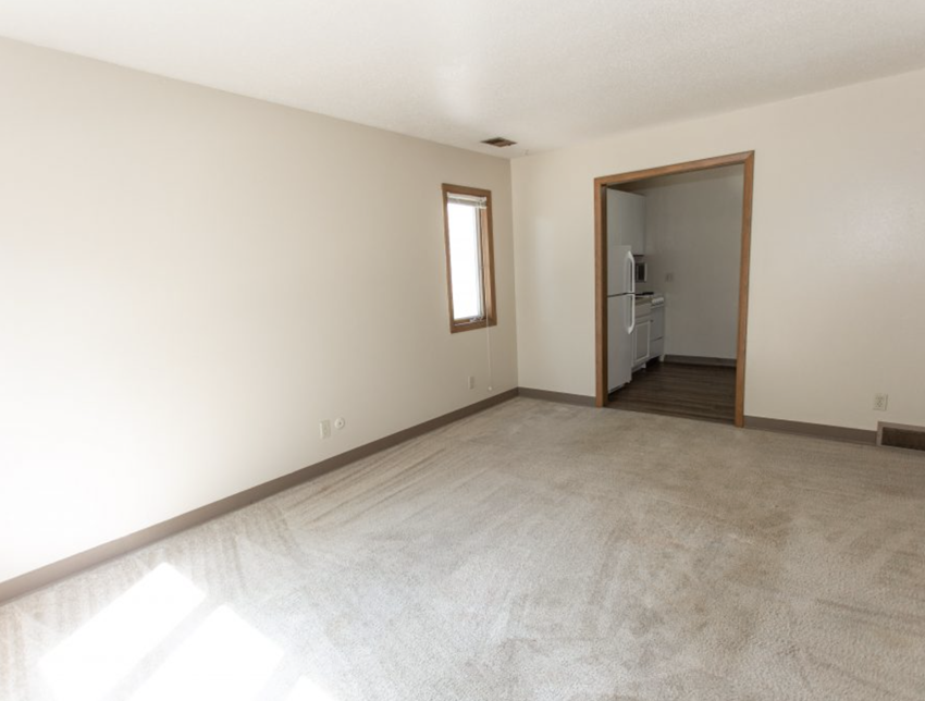 754 S Phillips Ave Studio-1 Bed Apartment for Rent - Photo Gallery