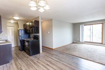 2500 S Dakota Ave 1-2 Beds Apartment for Rent - Photo Gallery 5