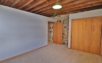 300 N Phillips 1-2 Beds Loft for Rent - Photo Gallery 3