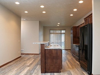 3611 E Bison Trail 3 Beds Townhouse for Rent - Photo Gallery 2