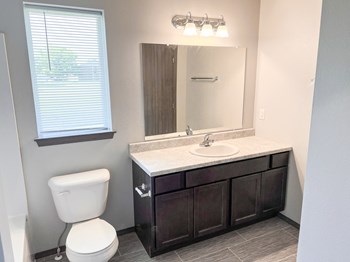 1040 Blue Ridge Place NW Studio-3 Beds Apartment, Townhouse for Rent - Photo Gallery 6