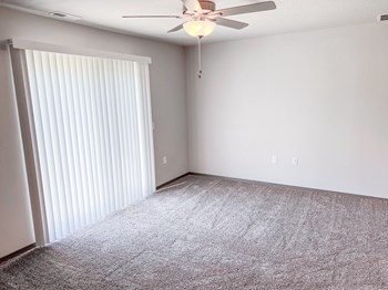 1040 Blue Ridge Place NW Studio-3 Beds Apartment, Townhouse for Rent - Photo Gallery 3