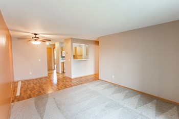 3609 W Ralph Rogers Rd. 1-3 Beds Apartment for Rent - Photo Gallery 4