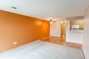 3609 W Ralph Rogers Rd. 1-3 Beds Apartment for Rent - Photo Gallery 5