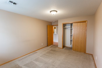 3609 W Ralph Rogers Rd. 1-3 Beds Apartment for Rent - Photo Gallery 16