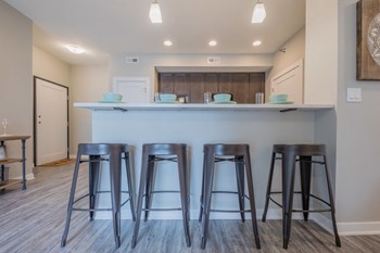 9577 White Oak Lane 2-3 Beds Apartment for Rent - Photo Gallery 5