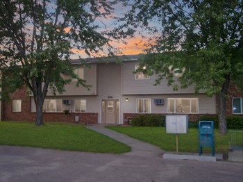 204 E 5th Ave 1-2 Beds Apartment for Rent