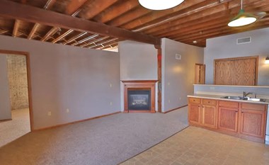 300  N Phillips 2 Beds Apartment for Rent