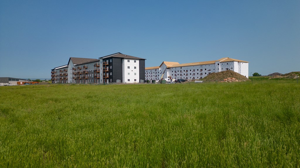 the building where the hotel is located