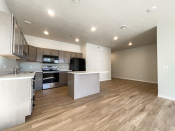 2753 S. Lancaster Dr 2-3 Beds Apartment, Townhouse for Rent - Photo Gallery 17
