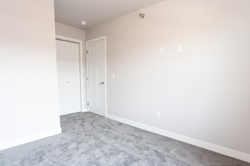2837 S Lancaster Drive 1-3 Beds Apartment, Townhouse for Rent - Photo Gallery 18