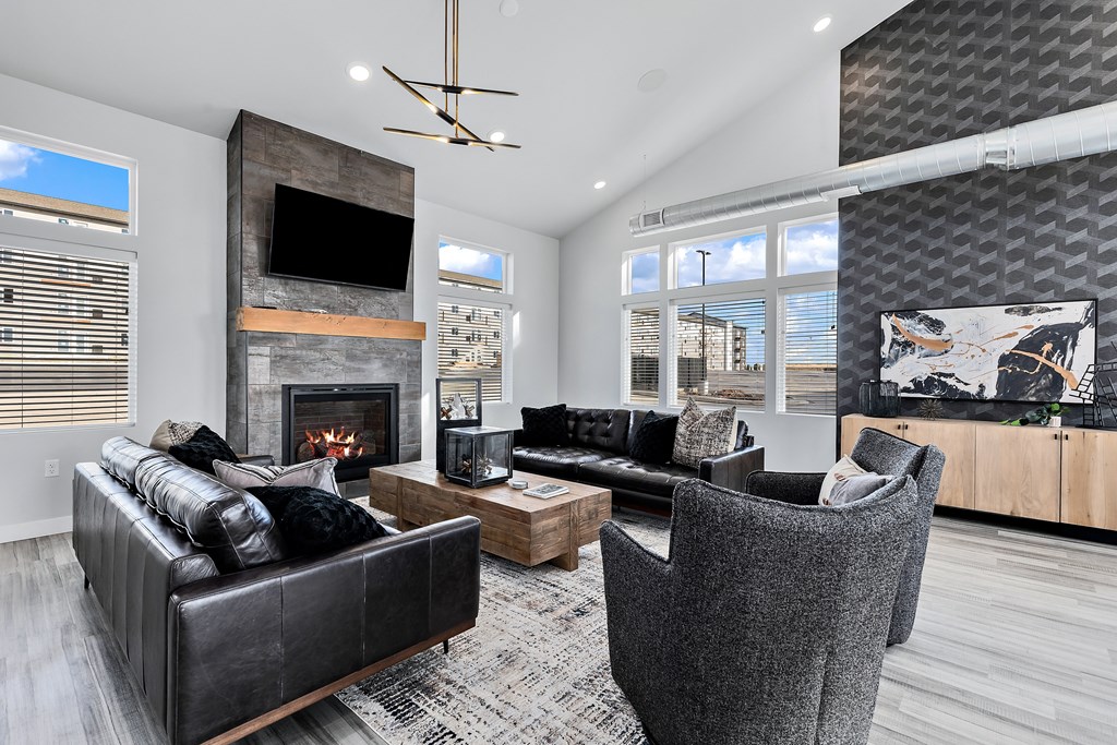 clubhouse with guest seating