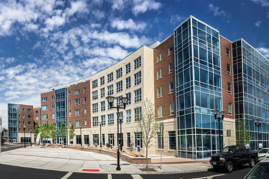 the building in which the hotel is located