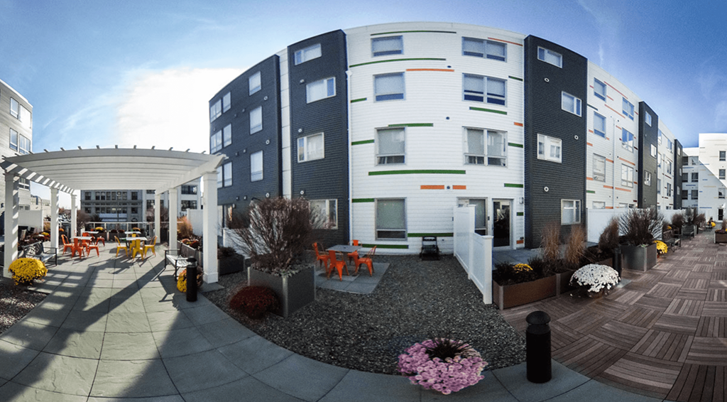 the building in which the hotel is located