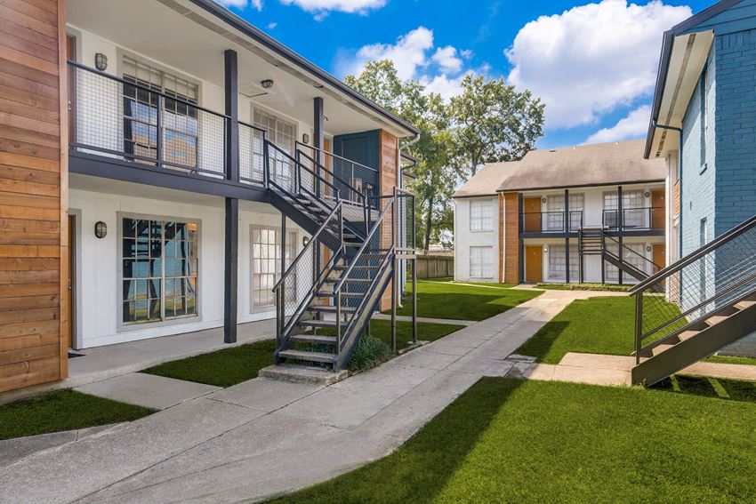 The Graham Apartments, 250 Uvalde Rd, Houston, TX RentCafe