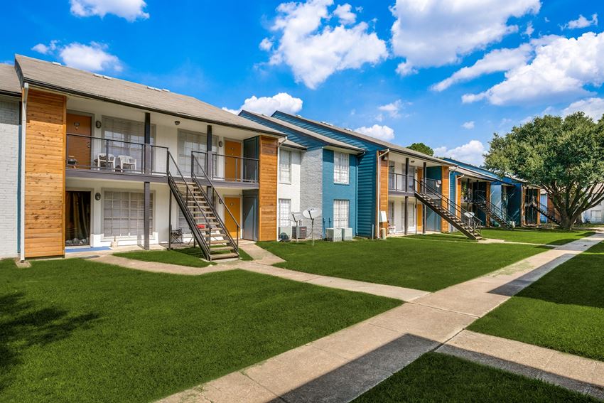 The Graham Apartments, 250 Uvalde Rd, Houston, TX RentCafe