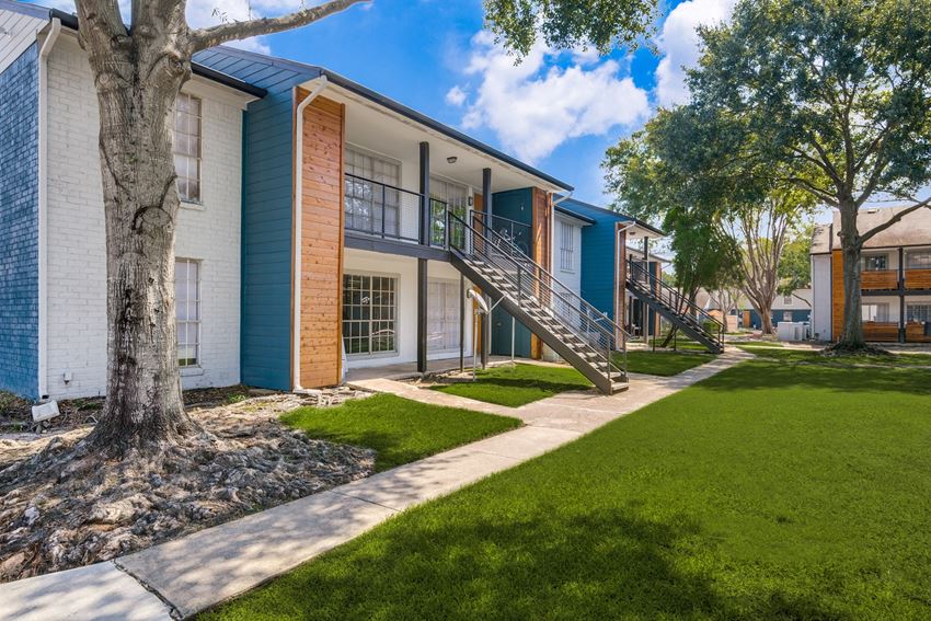 The Graham Apartments, 250 Uvalde Rd, Houston, TX RentCafe