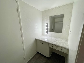 3208 N 68th Street Studio-2 Beds Apartment for Rent - Photo Gallery 12