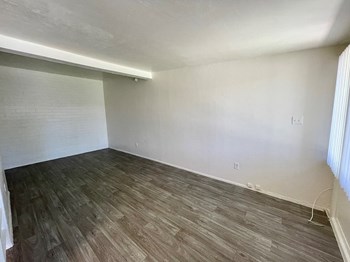 3208 N 68th Street Studio-2 Beds Apartment for Rent - Photo Gallery 9