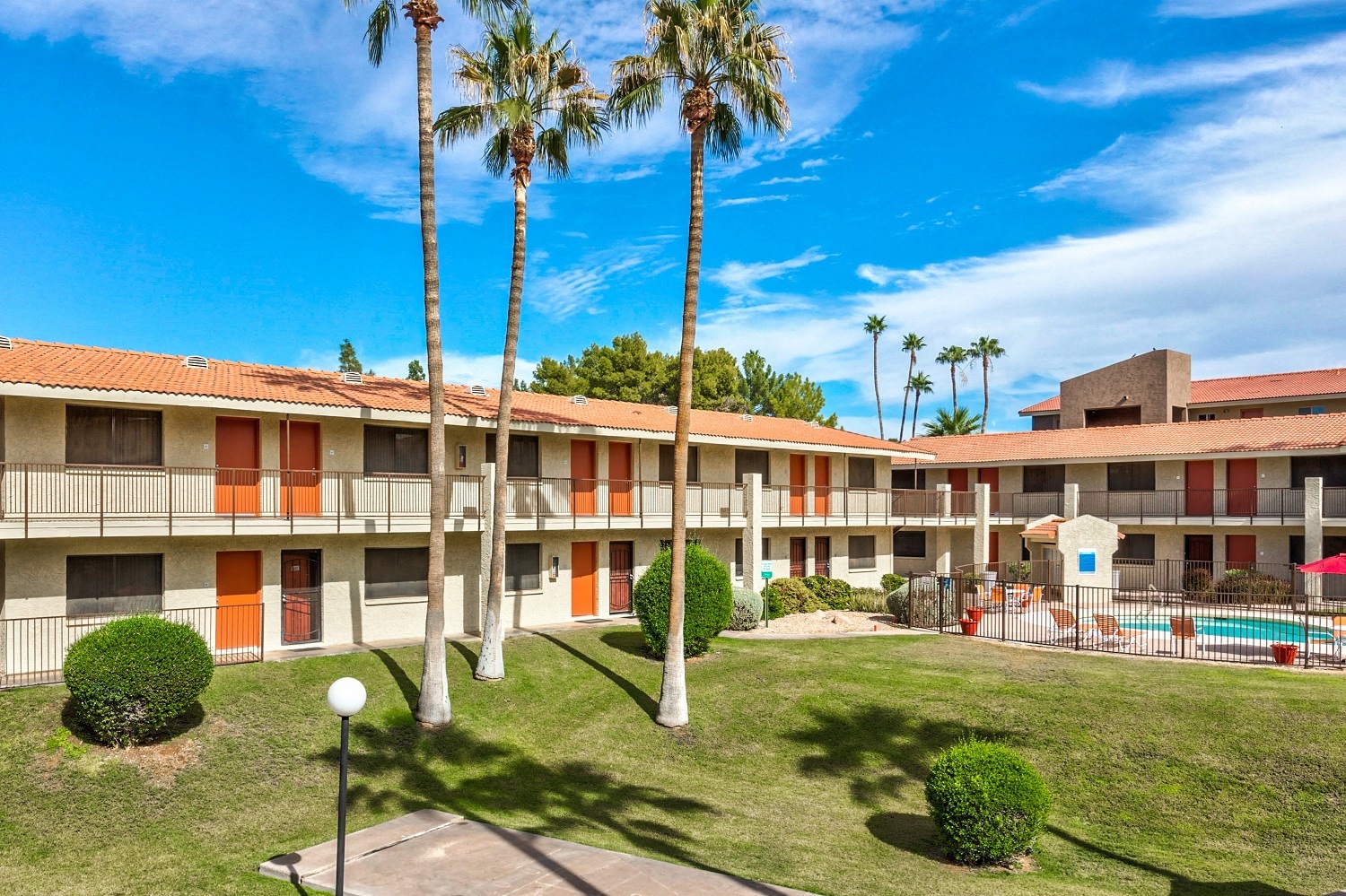 Granada Lakes Apartments