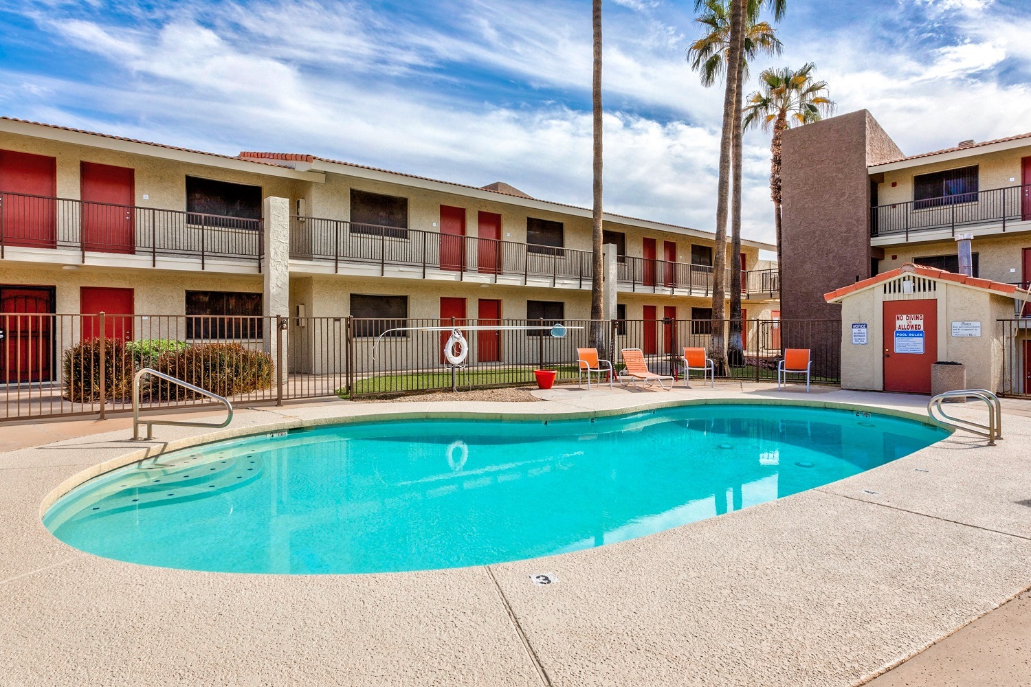 Granada Lakes Apartments