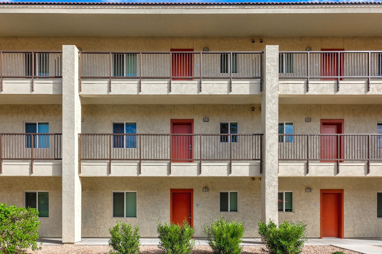 Granada Lakes Apartments