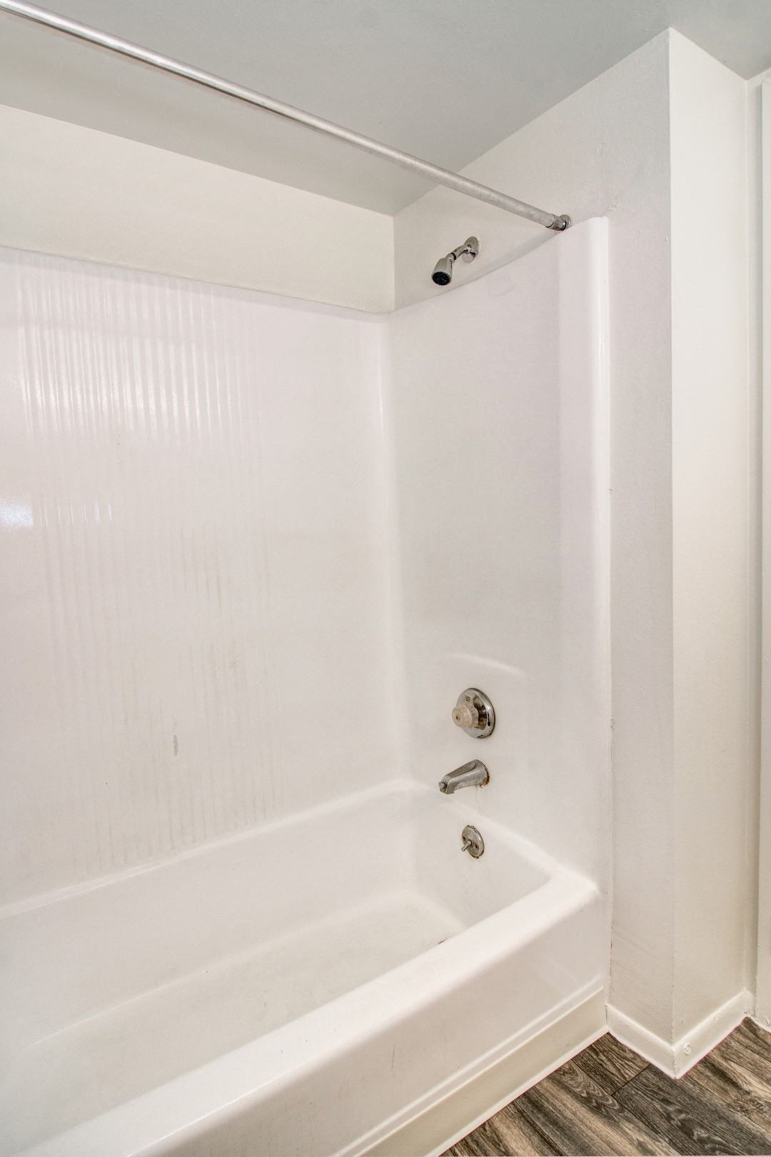 Granada Lakes Apartments