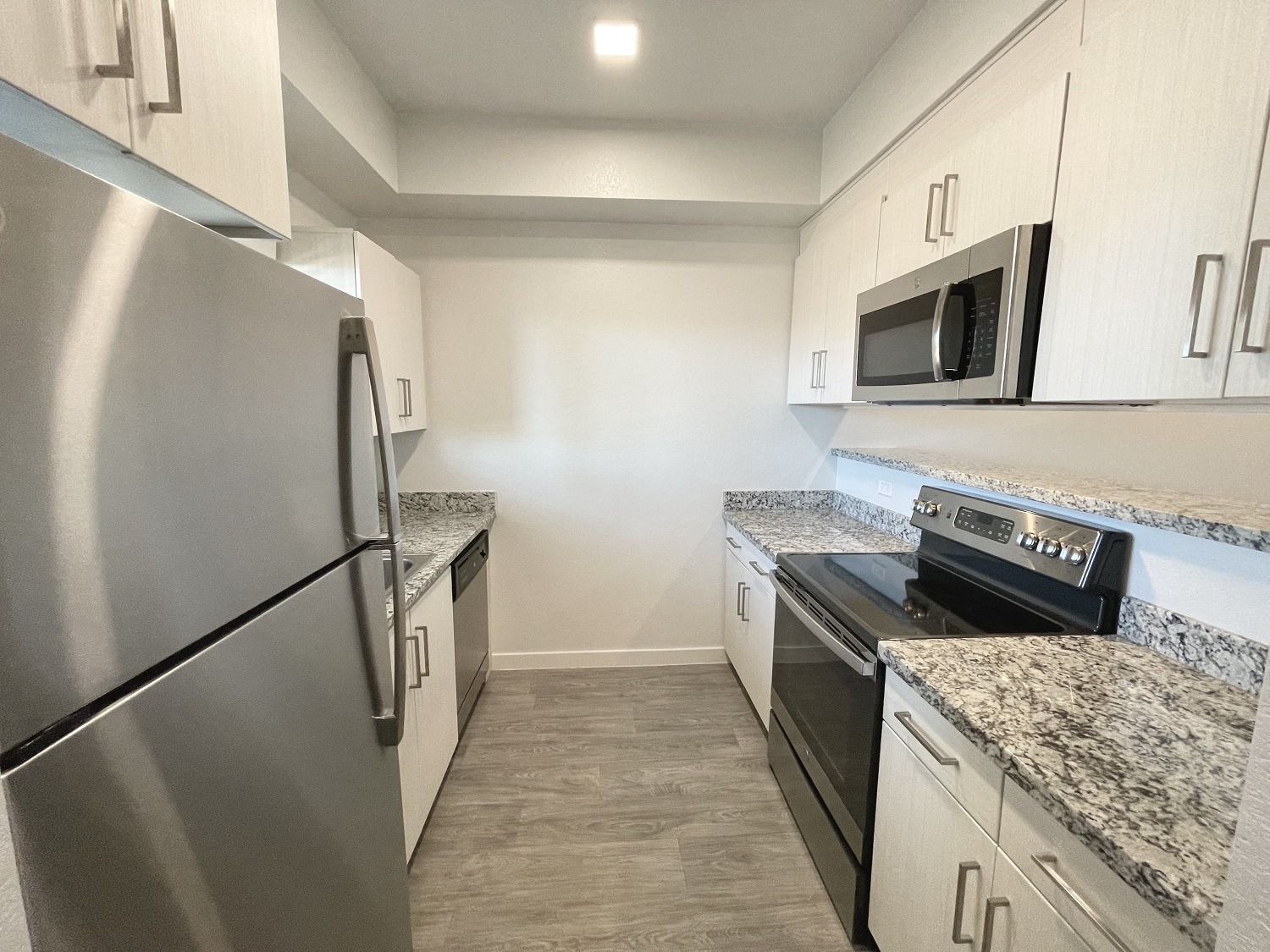 Granada Lakes Apartments