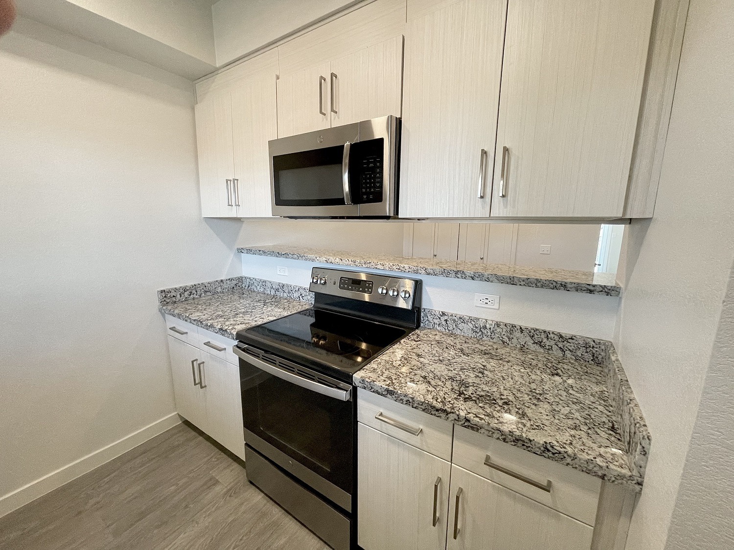 Granada Lakes Apartments