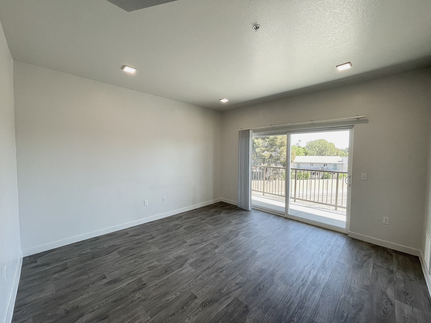 Granada Lakes Apartments