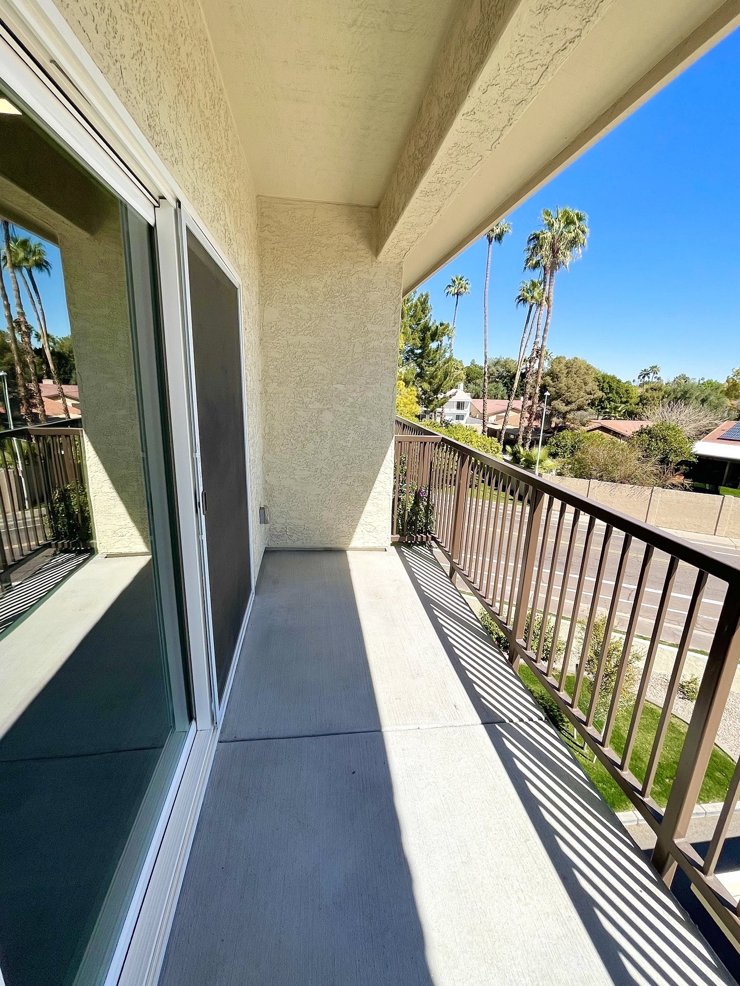 Granada Lakes Apartments