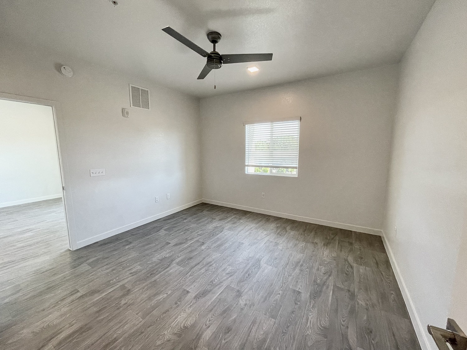 Granada Lakes Apartments