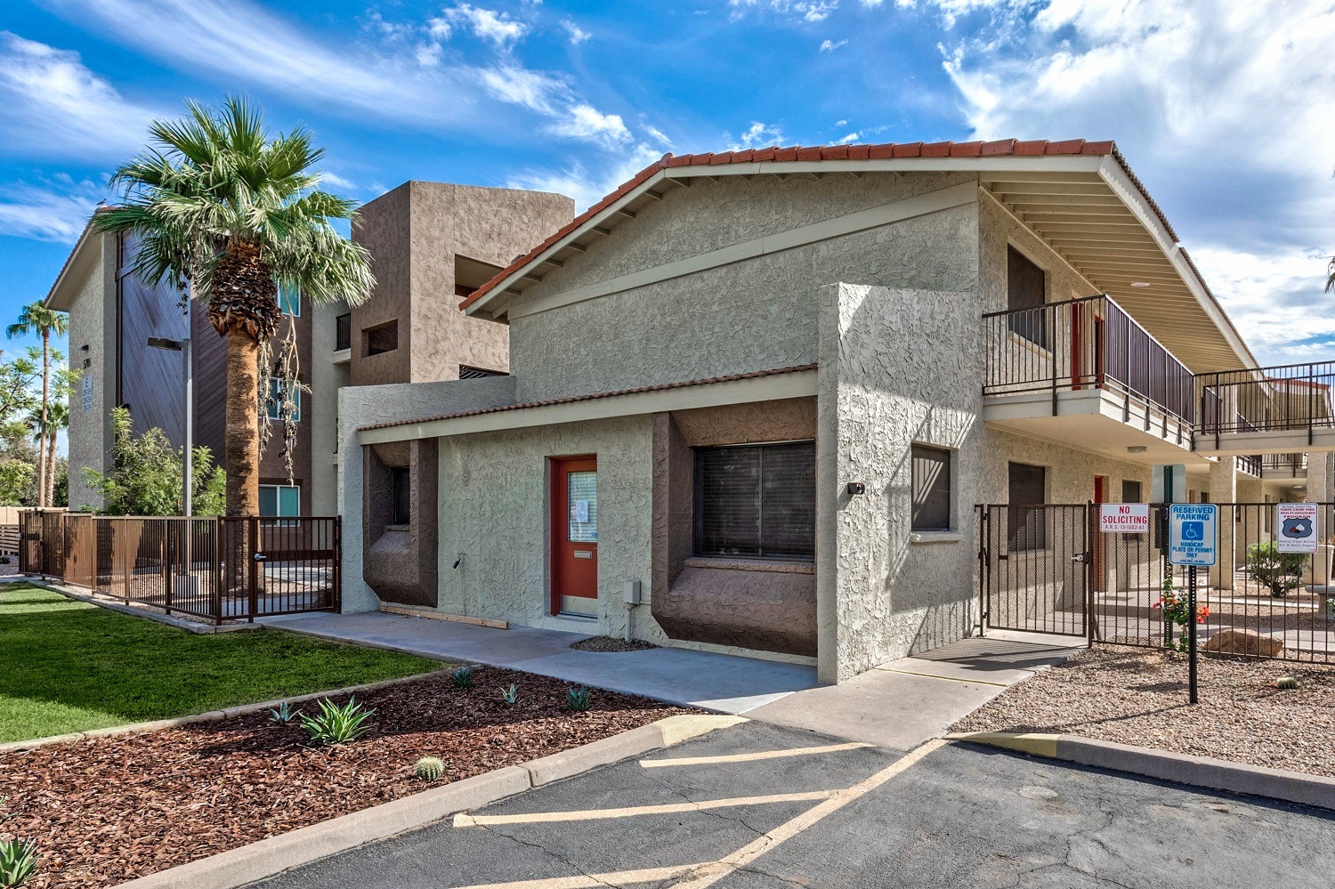 Granada Lakes Apartments