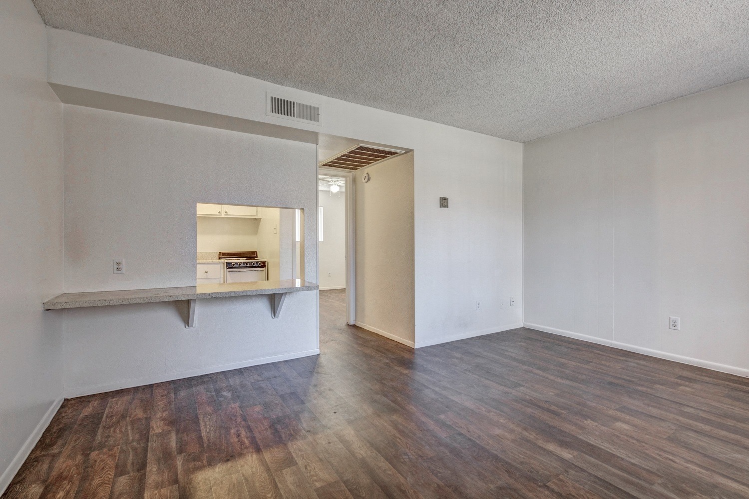 Granada Lakes Apartments