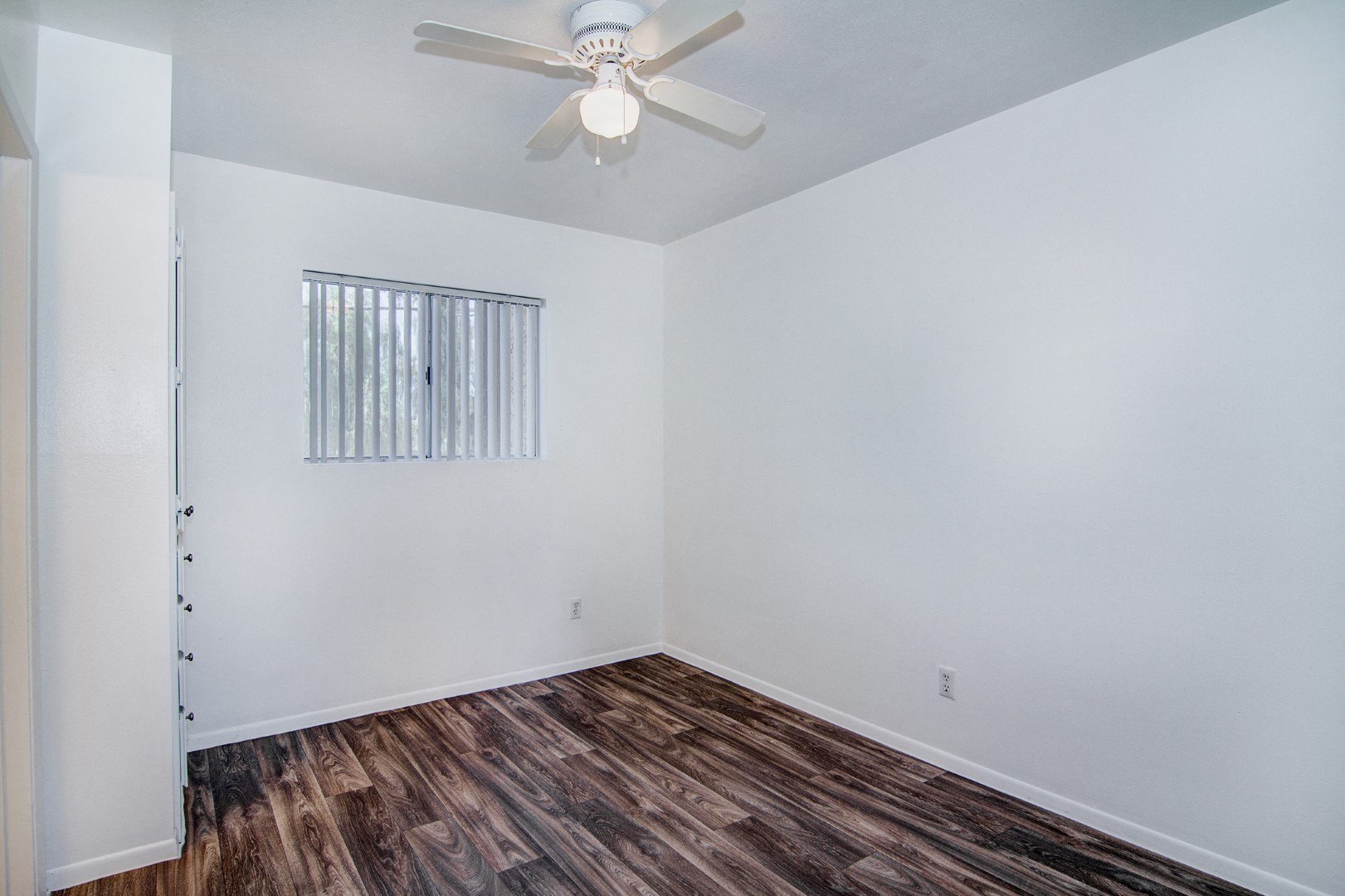 Granada Lakes Apartments