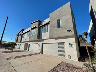 701 N Mcqueen Rd. 3 Beds Apartment for Rent