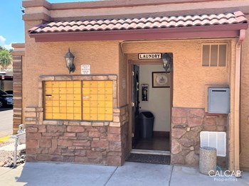 402 N 52nd Street 1-2 Beds Apartment for Rent - Photo Gallery 3