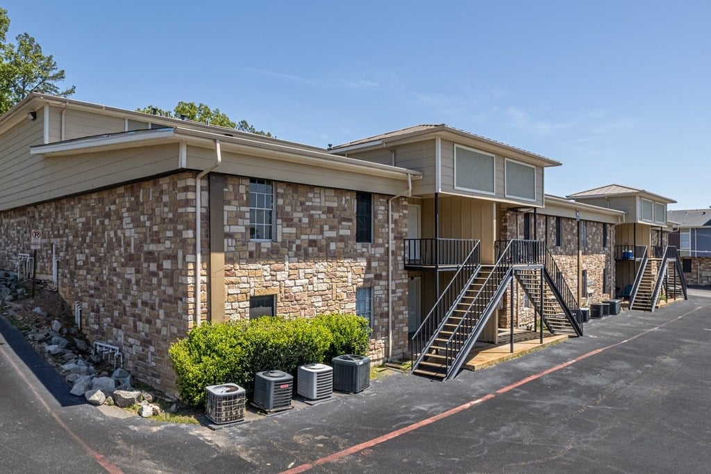 Residences at the overlook apartments little rock, Arkansas