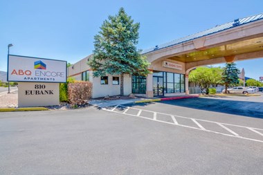 810 Eubank Blvd NE Studio-1 Bed Apartment for Rent