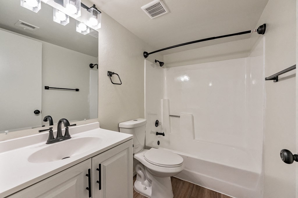 Edge @ 65th Apartments in Glendale, AZ