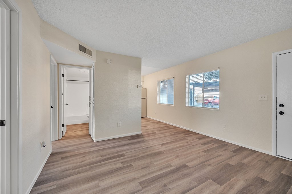 Edge @ 65th Apartments in Glendale, AZ