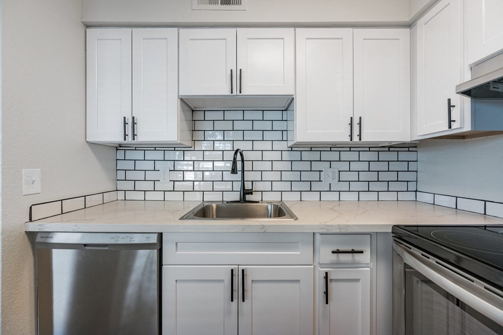 Edge @ 65th Apartments in Glendale, AZ