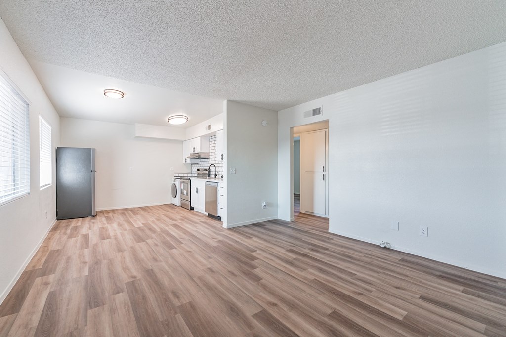 Edge @ 65th Apartments in Glendale, AZ