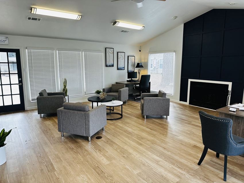 Otter Creek Villas Apartments, 13600 Otter Creek Parkway, Little Rock