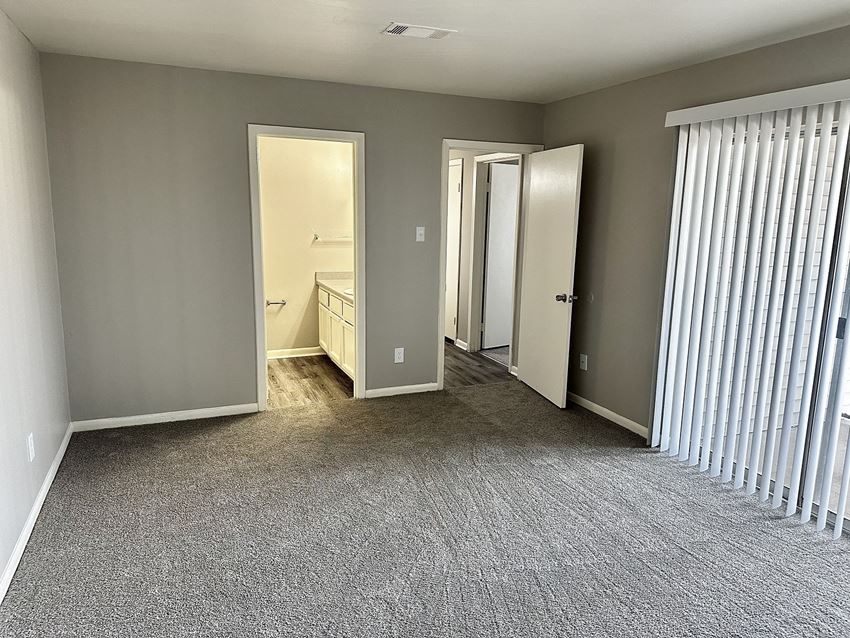 Otter Creek Villas Apartments, 13600 Otter Creek Parkway, Little Rock