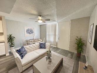 2735 E Thomas Rd. Studio Apartment for Rent