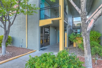 7601 Lomas Blvd. NE Studio-1 Bed Apartment for Rent - Photo Gallery 6
