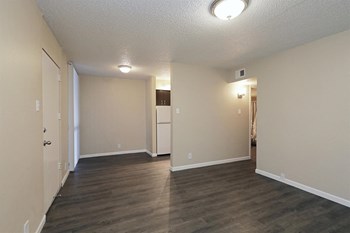 7601 Lomas Blvd. NE Studio-1 Bed Apartment for Rent - Photo Gallery 8