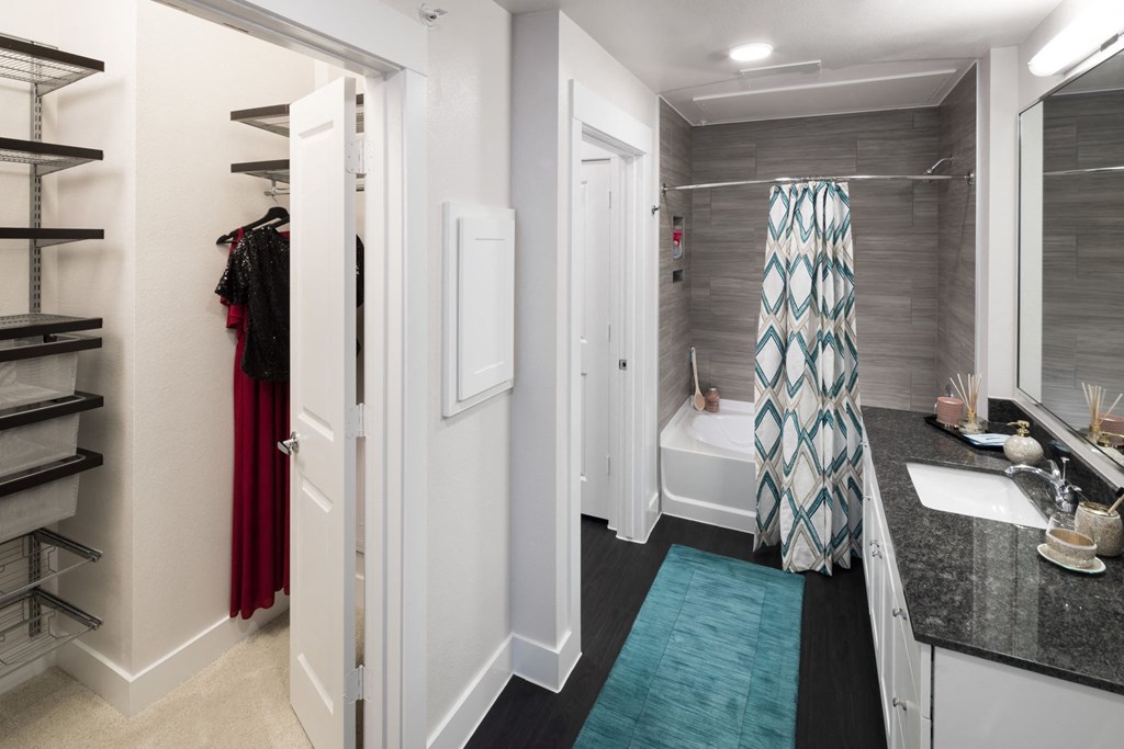 Closet View at Gatsby on Ross, Dallas, TX