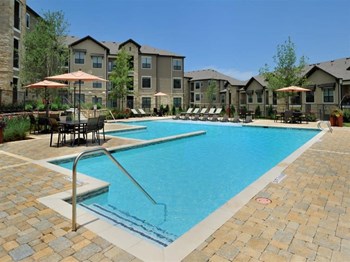 Blue Cool Swimming Pool Blue Cool Swimming Pool at Alvista Round Rock, Texas - Photo Gallery 4
